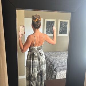 Fashion Nova Gray and White Tie-Dye Top